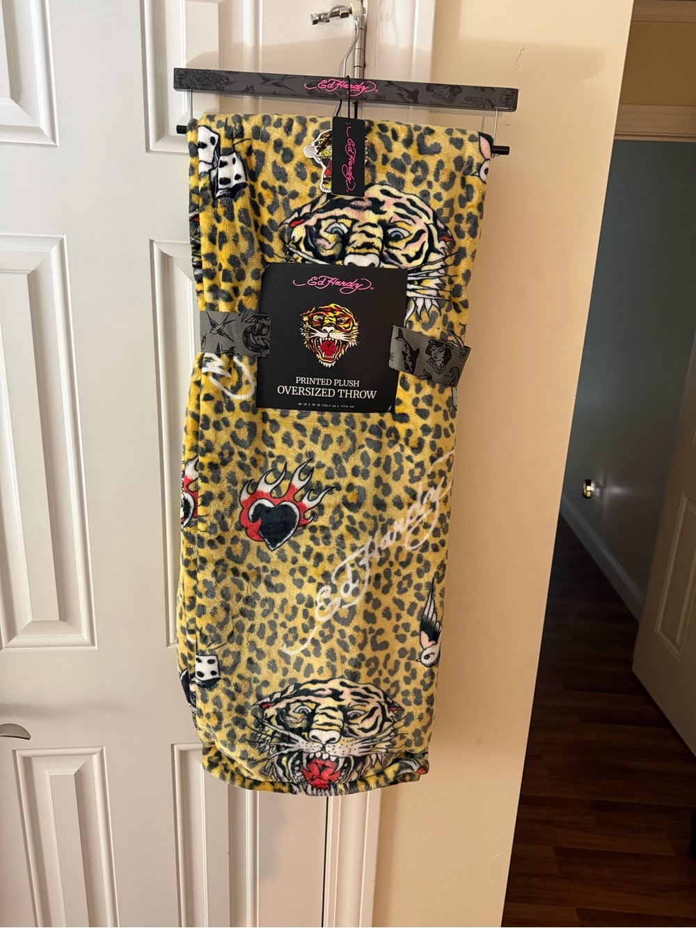 Ed Hardy Leopard Tiger Printed Plush Oversized Throw Blanket